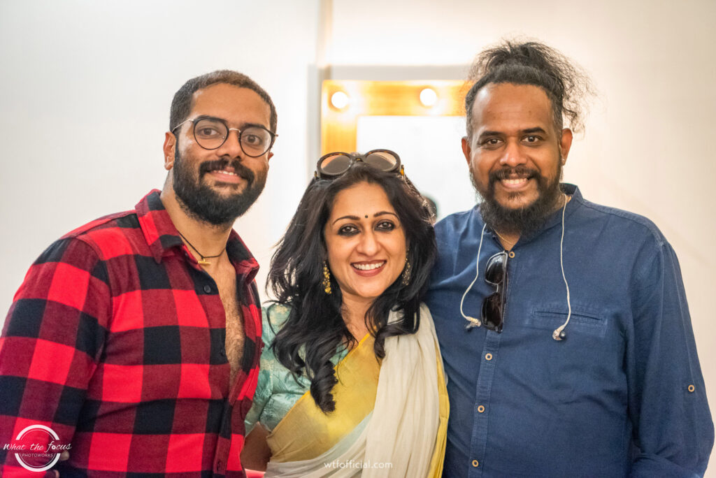 Mrs. Nisha Narayanan with leads of Thaikkudam Bridge and Agam