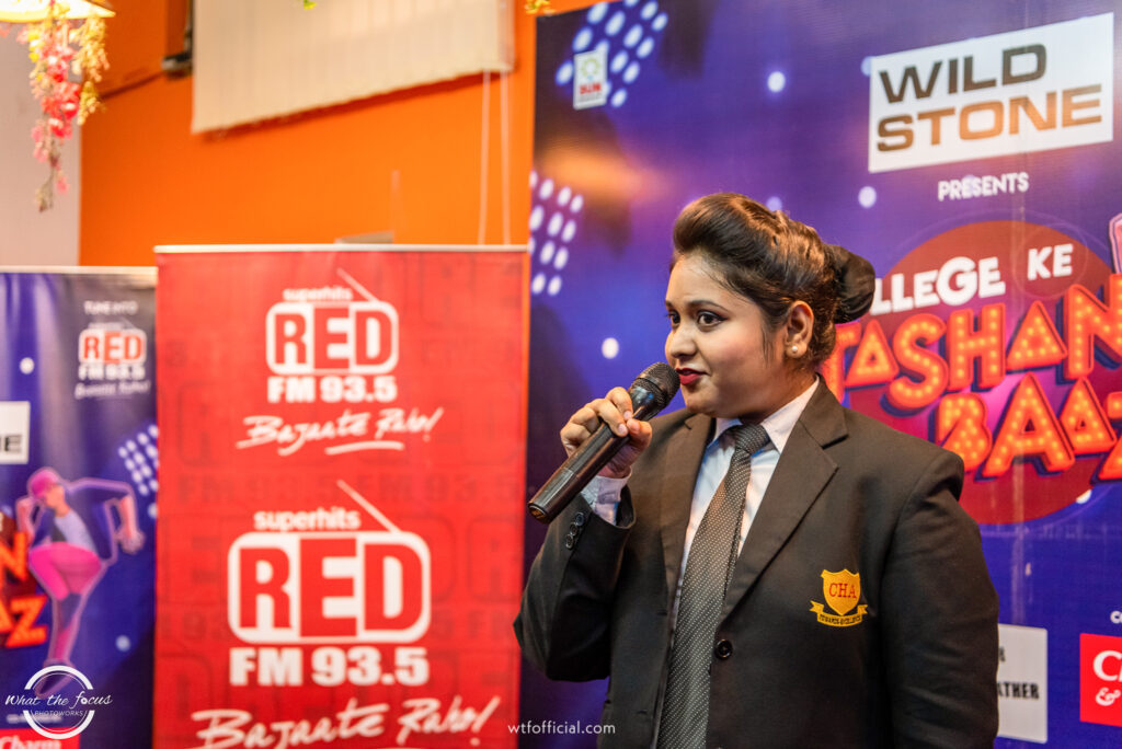 Live singing performance