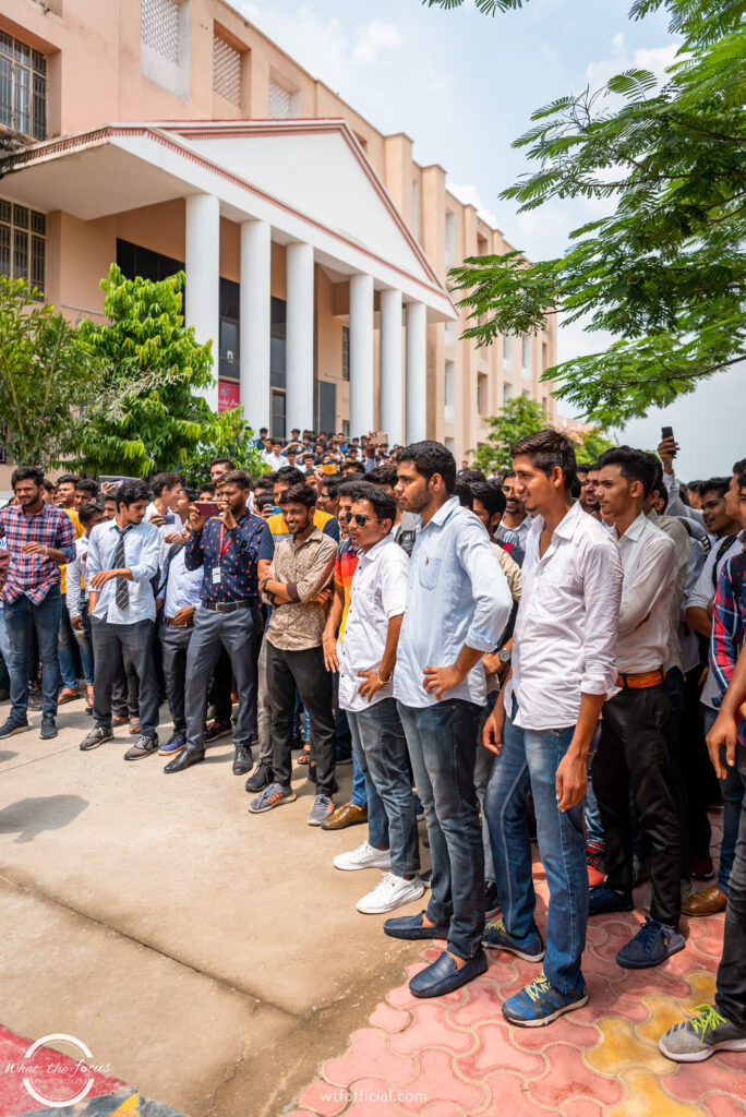 crowd at maharishi arvind university